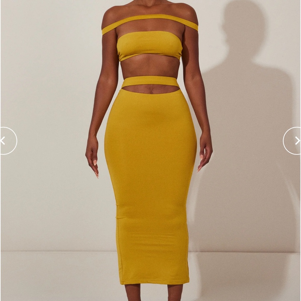 The Off Shoulder Midaxi Set - Mustard
